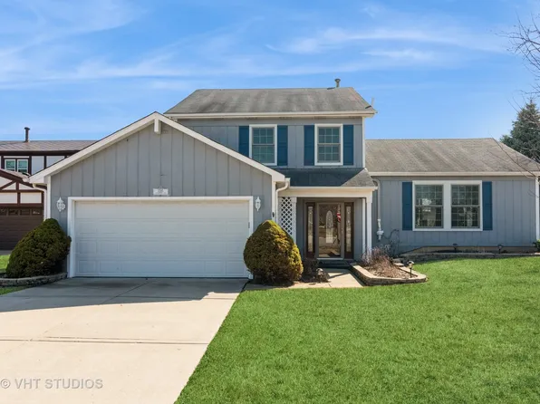 1295 Chatsworth Ln, Hoffman Estates, IL 60169