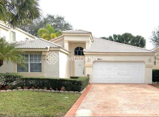 6634 Waverly Ln, Lake Worth, FL 33467