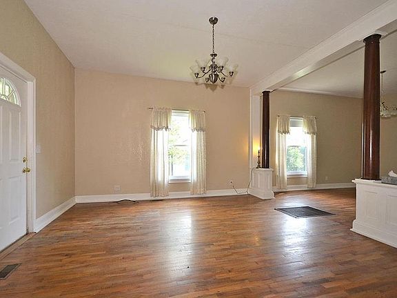 5th image of 705 Hines Ave