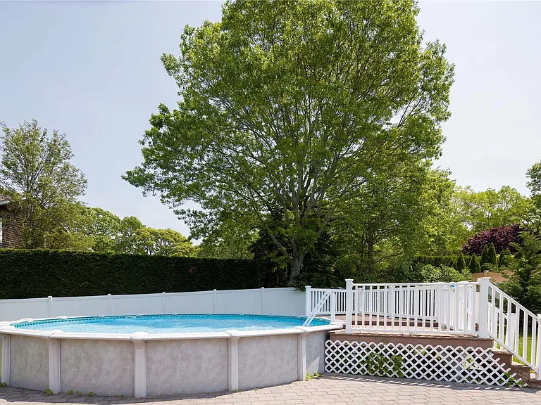 400 Wells Rd — Photo 16