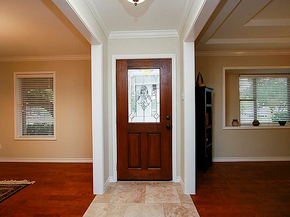 3rd image of 9906 Bob White Dr