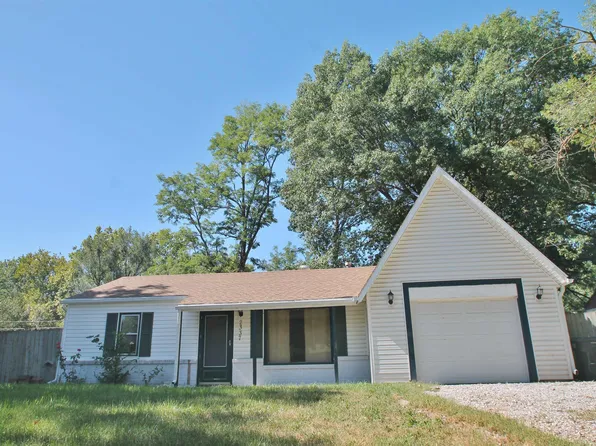 2337 SW Winterwood Ln, Topeka, KS 66614