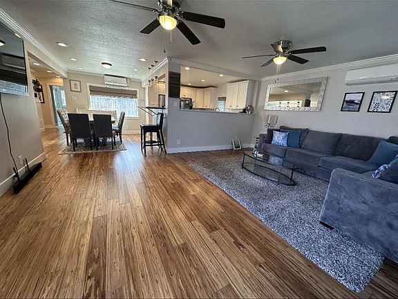 4th image of 1100 S Hutchins St #4