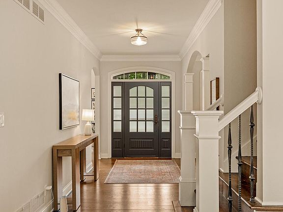 3rd image of 2120 Carriage Hills DRIVE