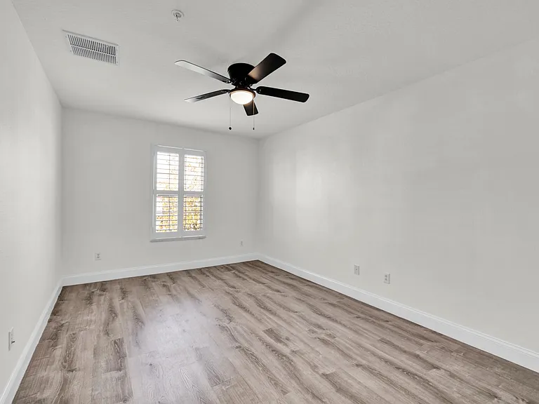 6130 Chapledale Dr — Photo 20
