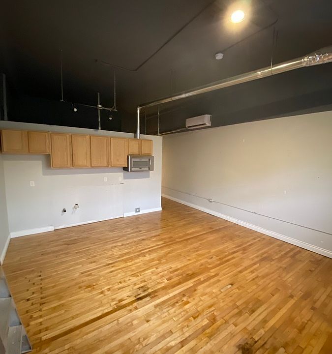 1st image of 2840 Whelpton St #1A