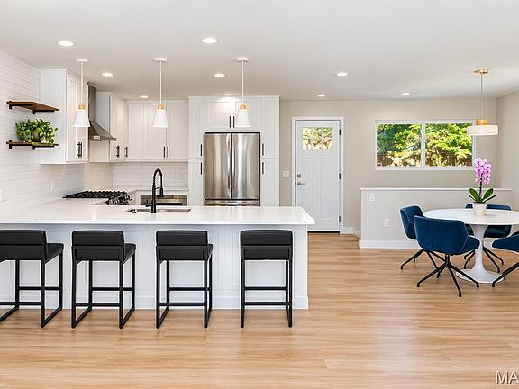 3rd image of 2337 Ritter Dr