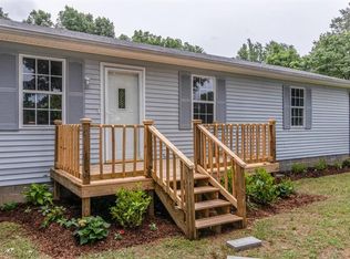 1882 McAnally Rd, Mount Pleasant, TN 38474