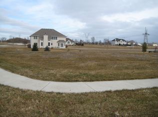 26432 S Edinburg Ct, Channahon, IL 60410