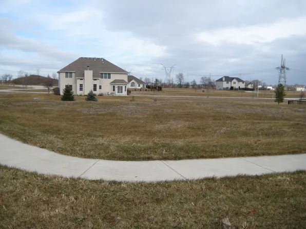 26432 S Edinburg Ct, Channahon, IL 60410