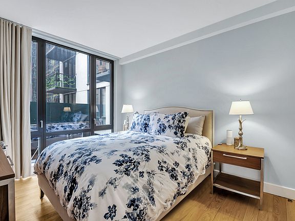 5th image of 2100 Bedford Ave #2K
