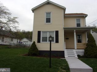 609 W 5th St, Lewistown, PA 17044