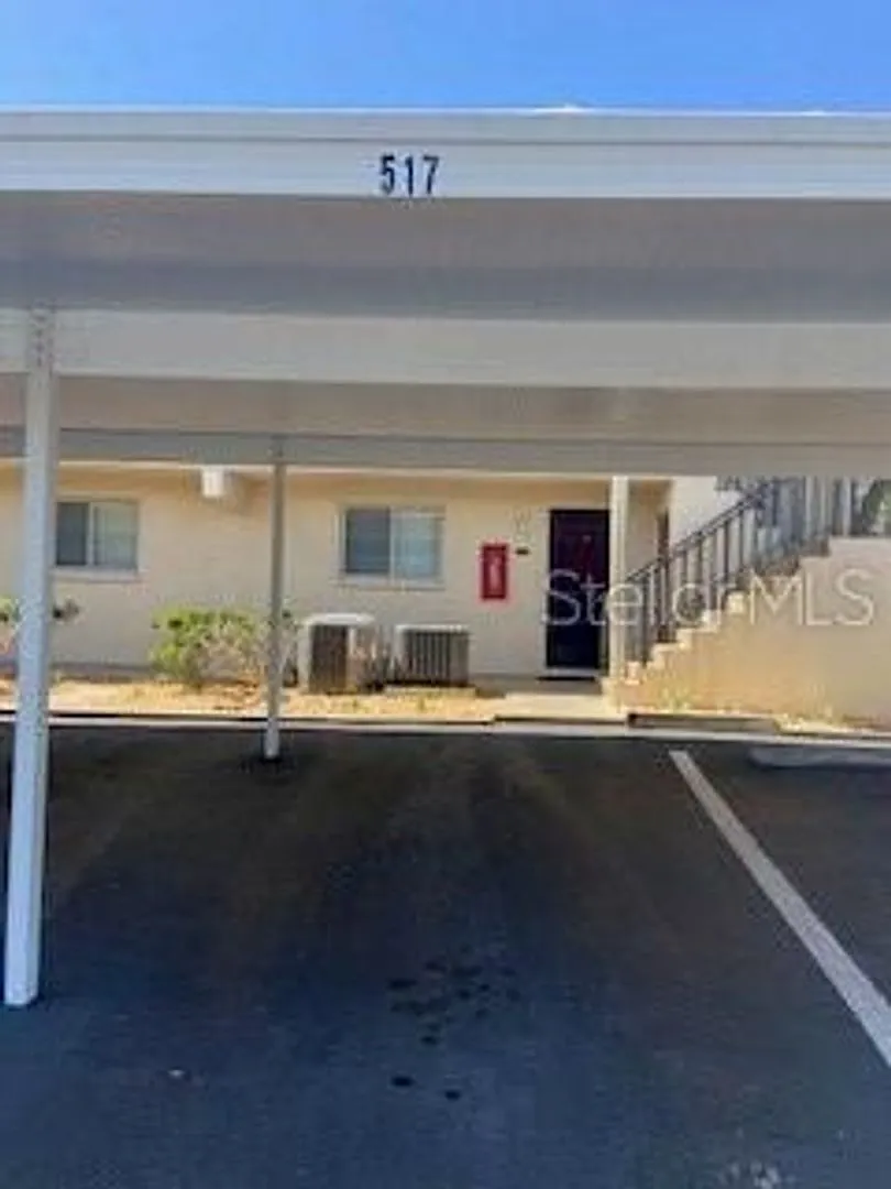 First Floor Condo for Rent in Venice Island — Photo 1