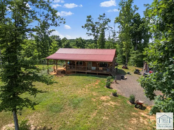 1728 Morehead Ave, Ridgeway, VA 24148