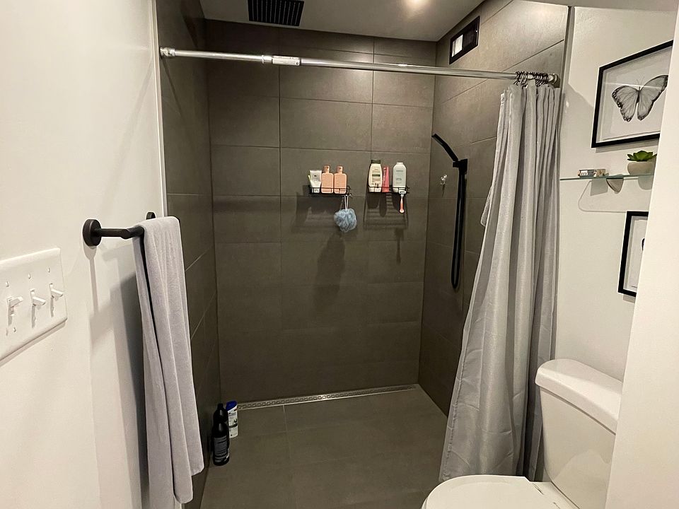 1st image of 519 N Manhattan Ave #3