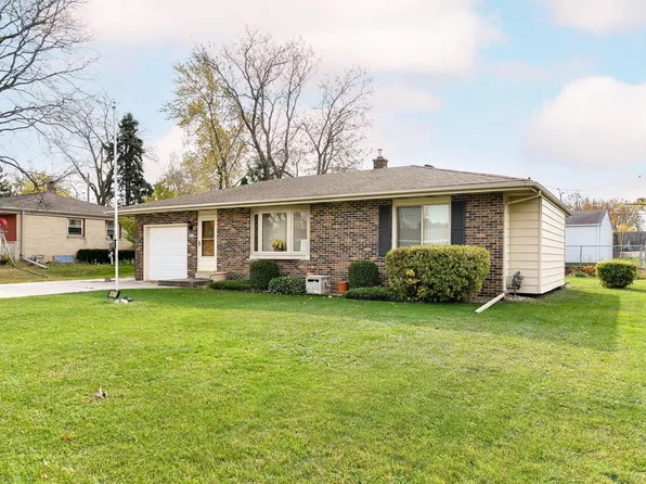 6921 West Chapman AVENUE, Greenfield, WI 53220