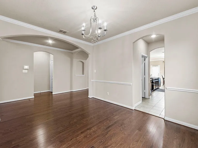 11620 Beach St — Photo 23