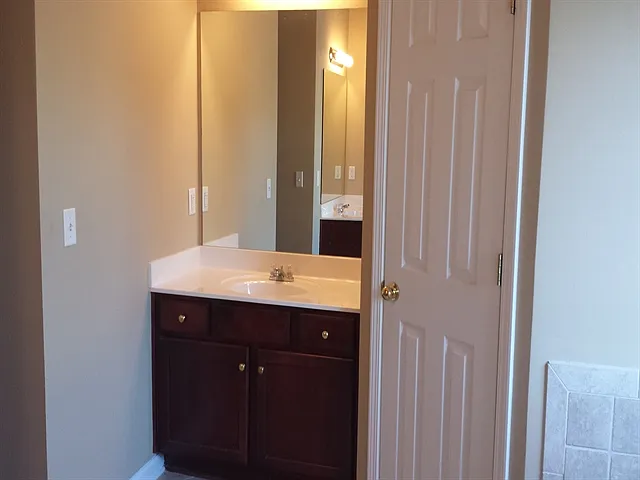 14 Jordan Crest Ct — Photo 12