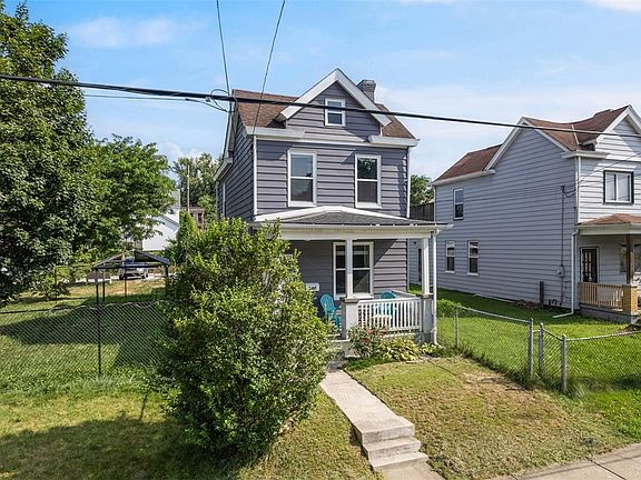 2nd image of 246 E 14th Ave