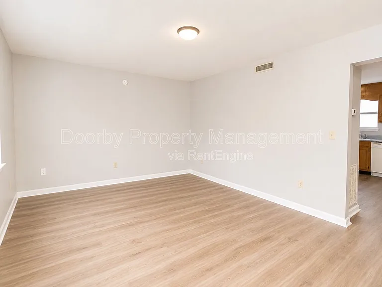 7808 Holiday Hills Cir #A — Photo 13