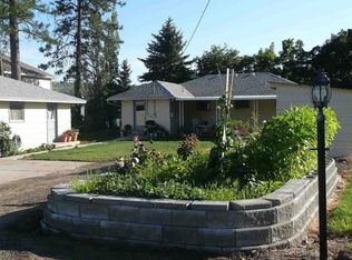 6621 Long Lake Dr, Nine Mile Falls, WA 99026