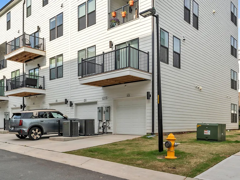 1215 Shaw View Aly #101 — Photo 23