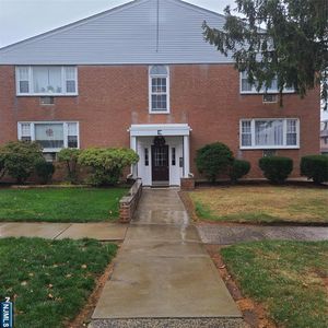 565 Grove St E #1, Clifton, NJ, 07013