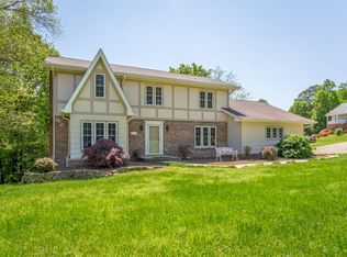 1718 Colonial Way Cir, Hixson, TN 37343