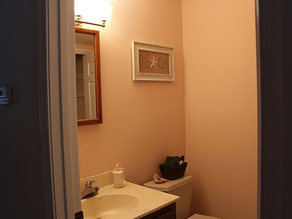 3rd image of 443 Chesapeake Dr
