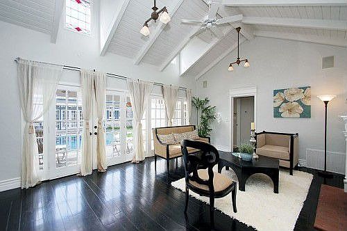 1st image of 3177 Barry Ave