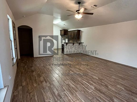 3rd image of 4513 Katharina Ct