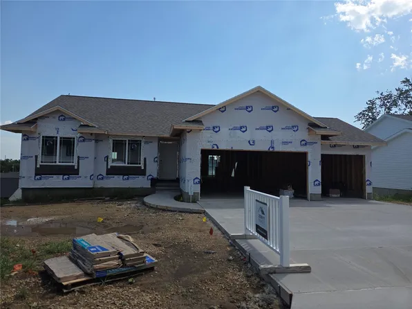 1833 Holly Meadow Ave SW, Cedar Rapids, IA 52404