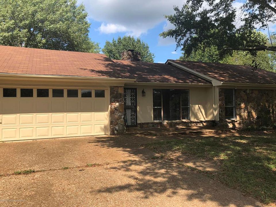1st image of 5696 Dover Dr