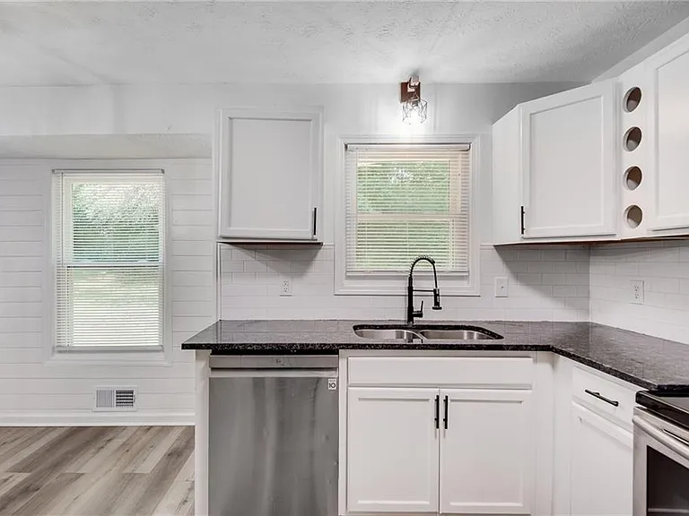 597 Field Cliff Dr — Photo 9