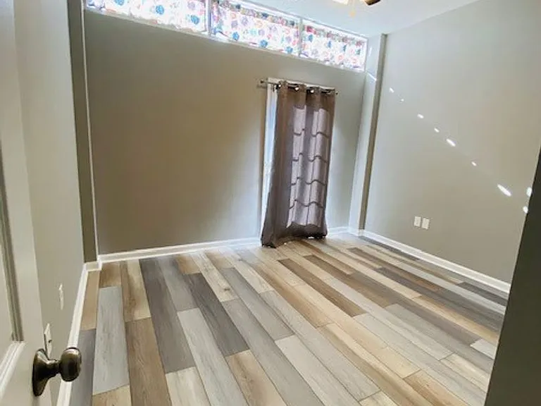 1700 Clinch Ave #107 — Photo 8