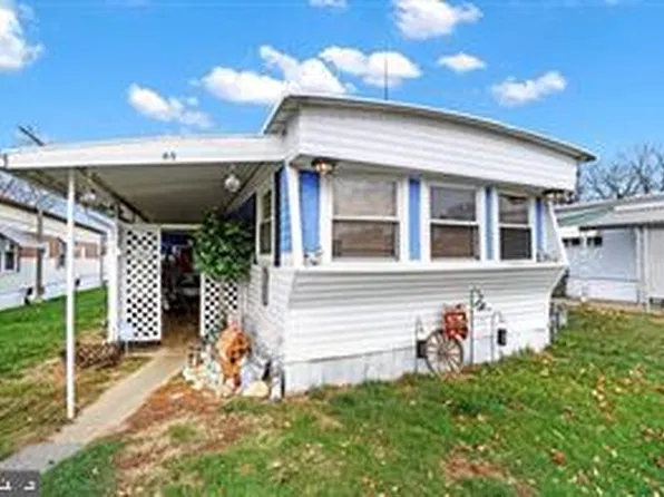 45 Lawson Ct, York, PA 17408
