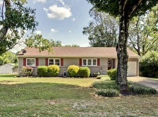 929 Boaz St, Athens, TN 37303