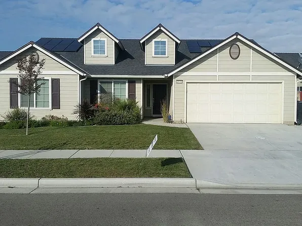 1834 W Hayward St, Hanford, CA 93230