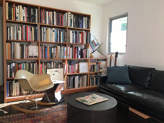 3rd image of 2301 N Gower St