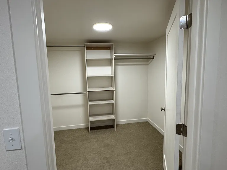 2112 Sunset Dr W #B — Photo 8