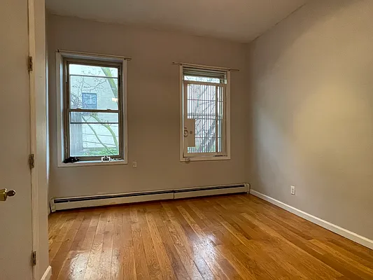 Rented by EXR | media 20