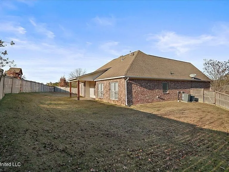 852 Willow Grande Cir — Photo 30