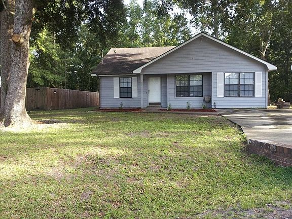 Front View -1378 Forest Lake Dr