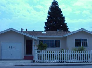 810 Flower Ln, Alameda, CA 94502