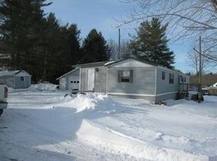 30 Grove St, Sabattus, ME 04280