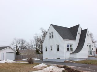 1202 N Badger Ave, Appleton, WI 54914