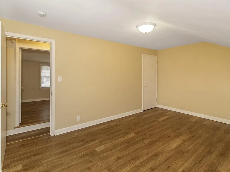 1413 Lake St NE — Photo 15