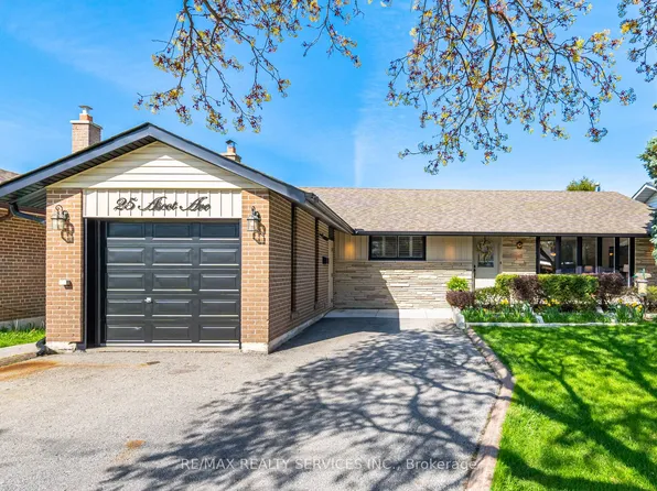 25 Ascot Ave, Brampton, ON L6T 2P3