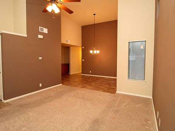 5th image of 13225 Emerald Hills St