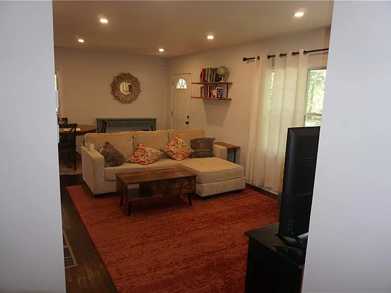 2163 Lilac Ln — Photo 11